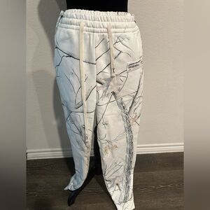 White Oak Print Sweat Pants